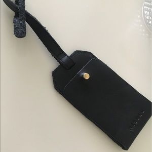 Nisolo Leather Luggage tag
